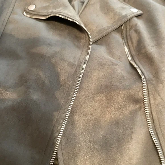 Faux suede motorcycle jacket. - Picture 3 of 3